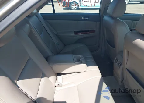 2003 Toyota Camry Xle z USA, uszkodzony, nr VIN 4T1BE30K43U693483